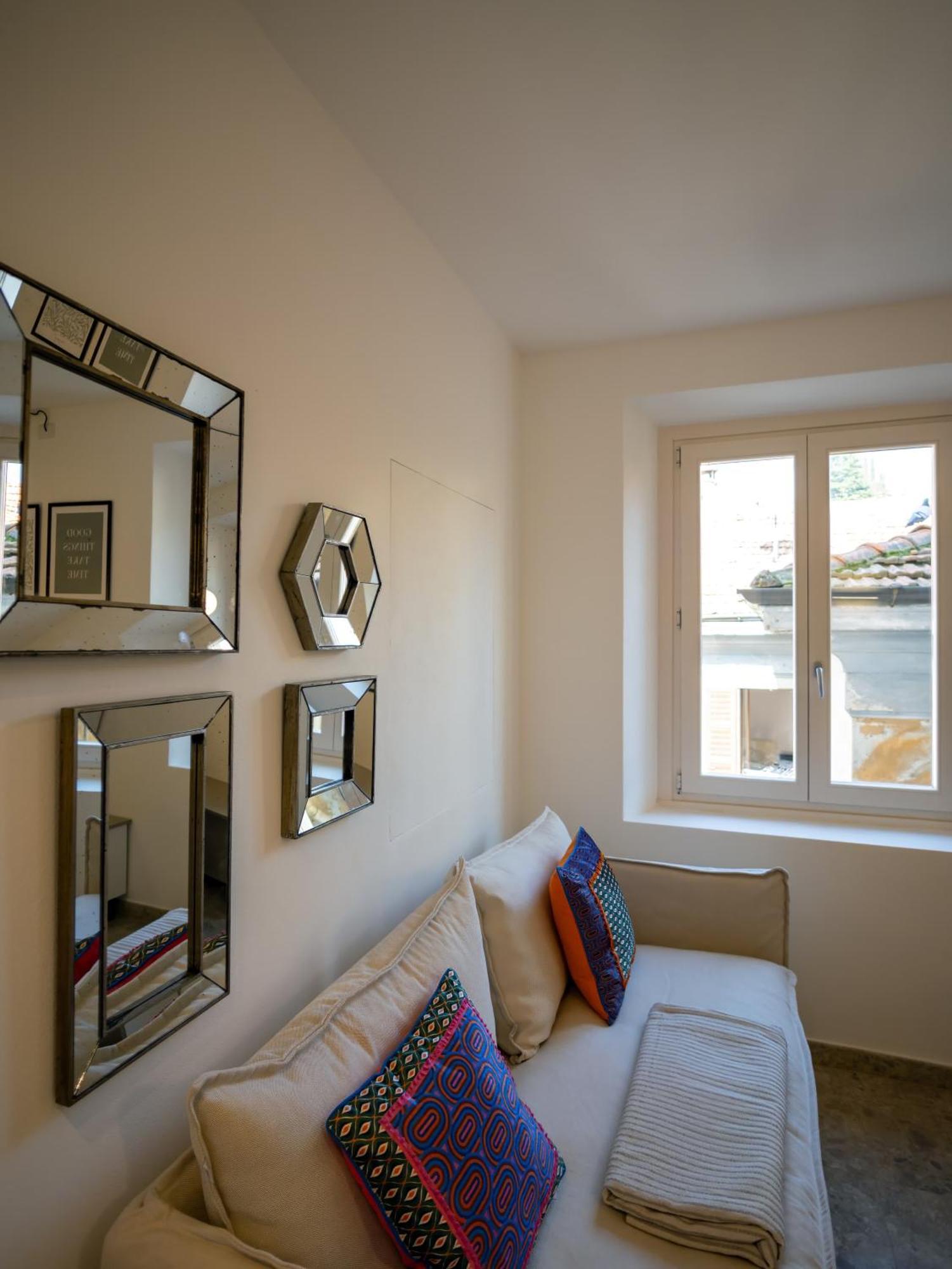 Apartment Nicole Menaggio Bagian luar foto